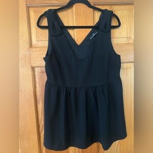 Tuckernuck Pomander Place Black Coco Bow Shoulder Top, NWOT, L